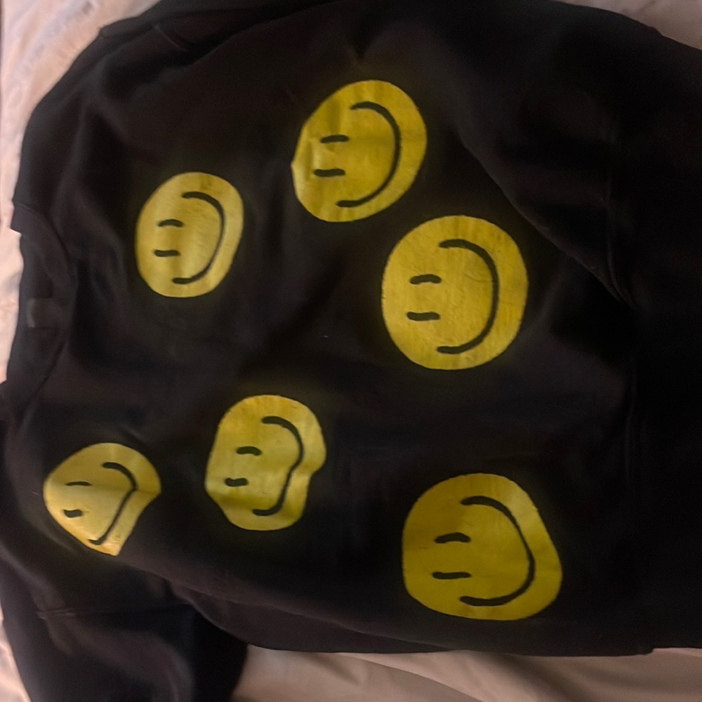 Black smiley face crewneck